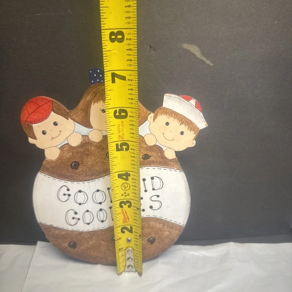 Cute Wooden Handpainted Kids Holding Cookie Wall Decor. good‎ Kid Goodies.